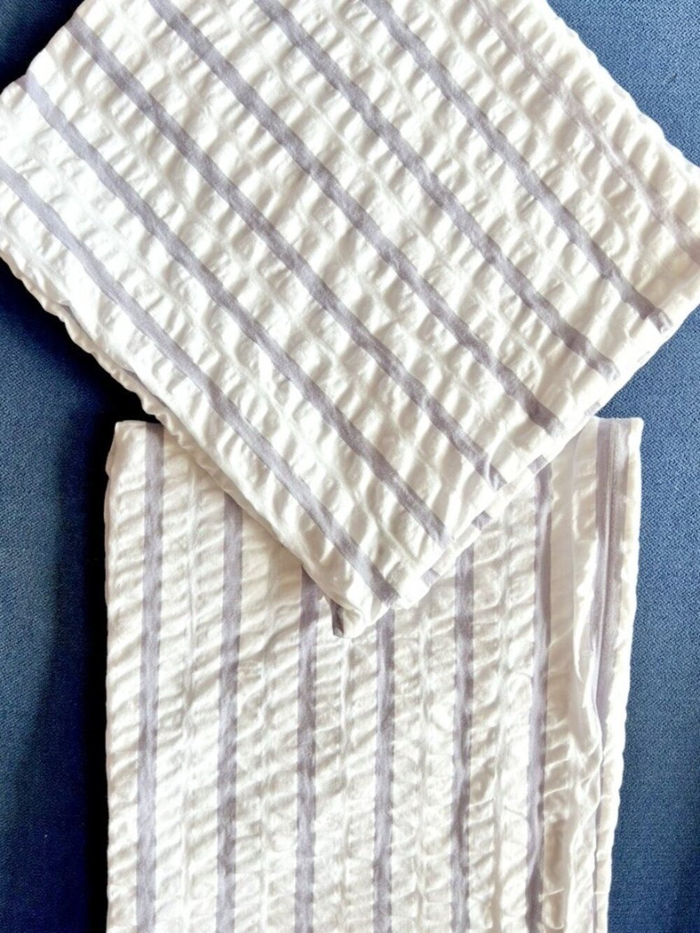 CHARTER CLUB Pair Seersucker Pillow Sham Standard Gray White Stripe Zip Closure